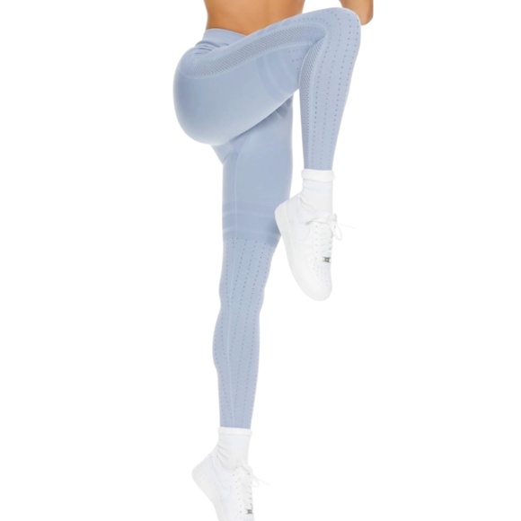 NWT The Beginning Of Game Day Seamless Melange Leggings Size XS/S Color Ice Blue - Picture 2 of 5